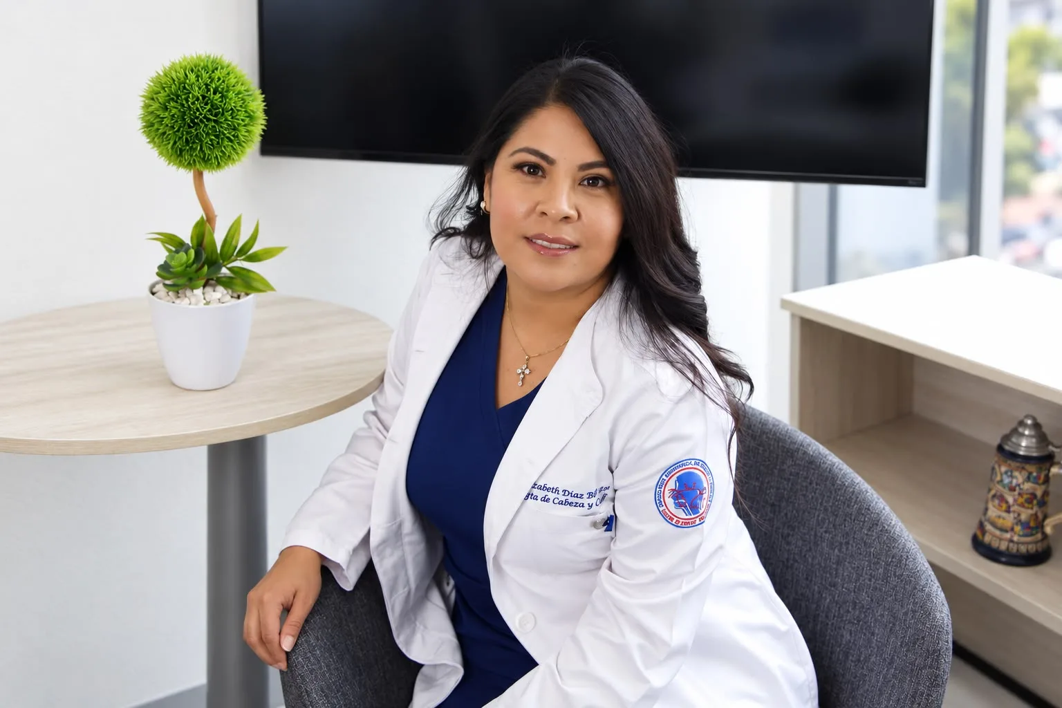 Dra. Elizabeth Díaz Barrios, Cirugía de Cabeza y Cuello en CDMX